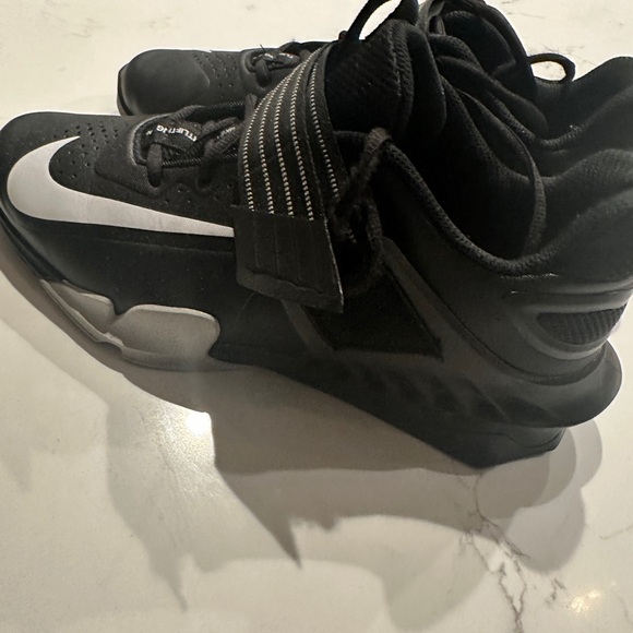 Nike Lifters Women’s 9.5 / Men’s 8 - Picture 5 of 16